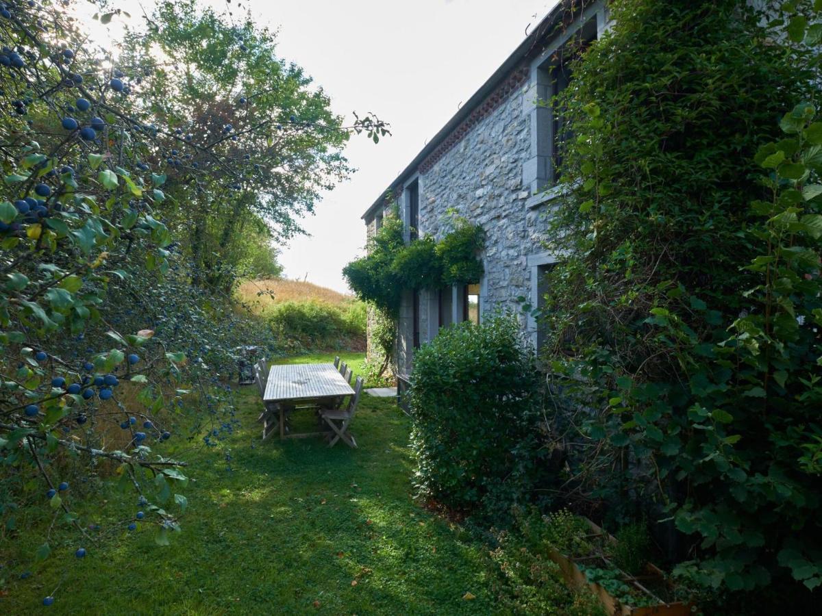 Quaint Holiday Home In Robechies Amid Meadows ชิเมย์ ภายนอก รูปภาพ